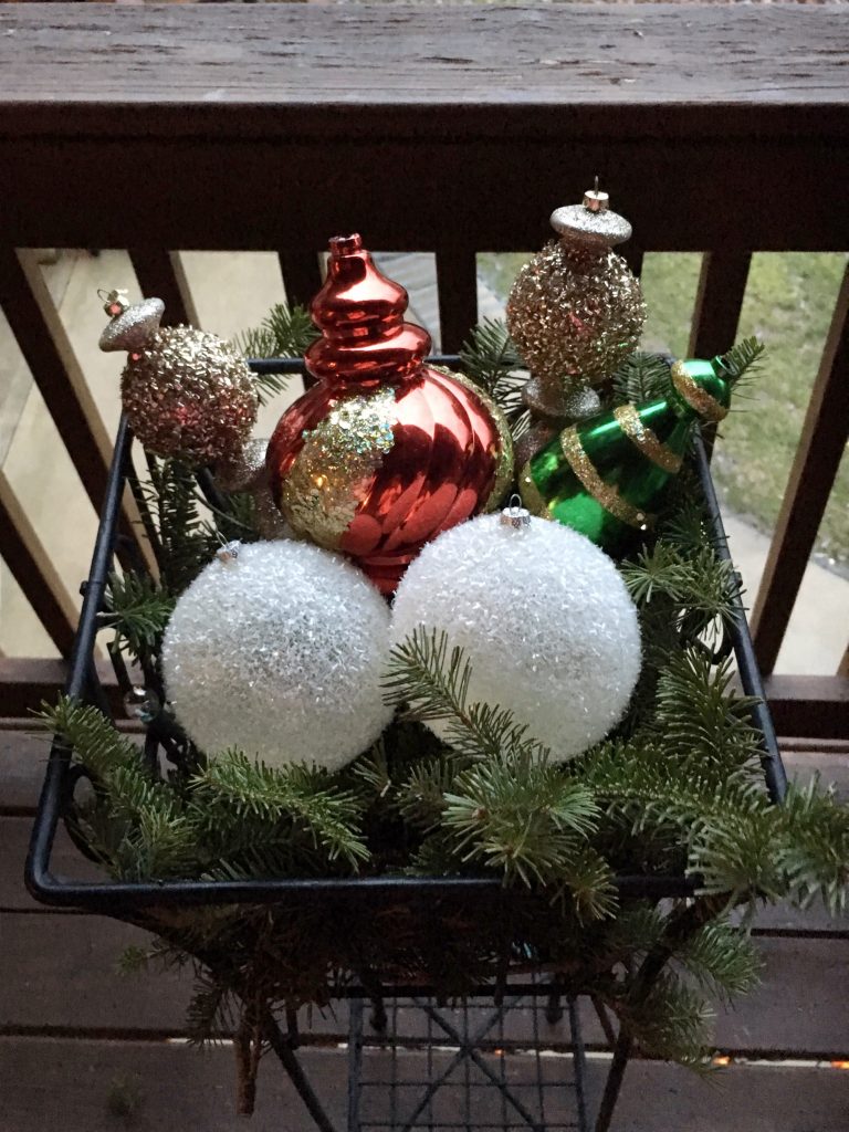 How To - DIY Ornament Topiary