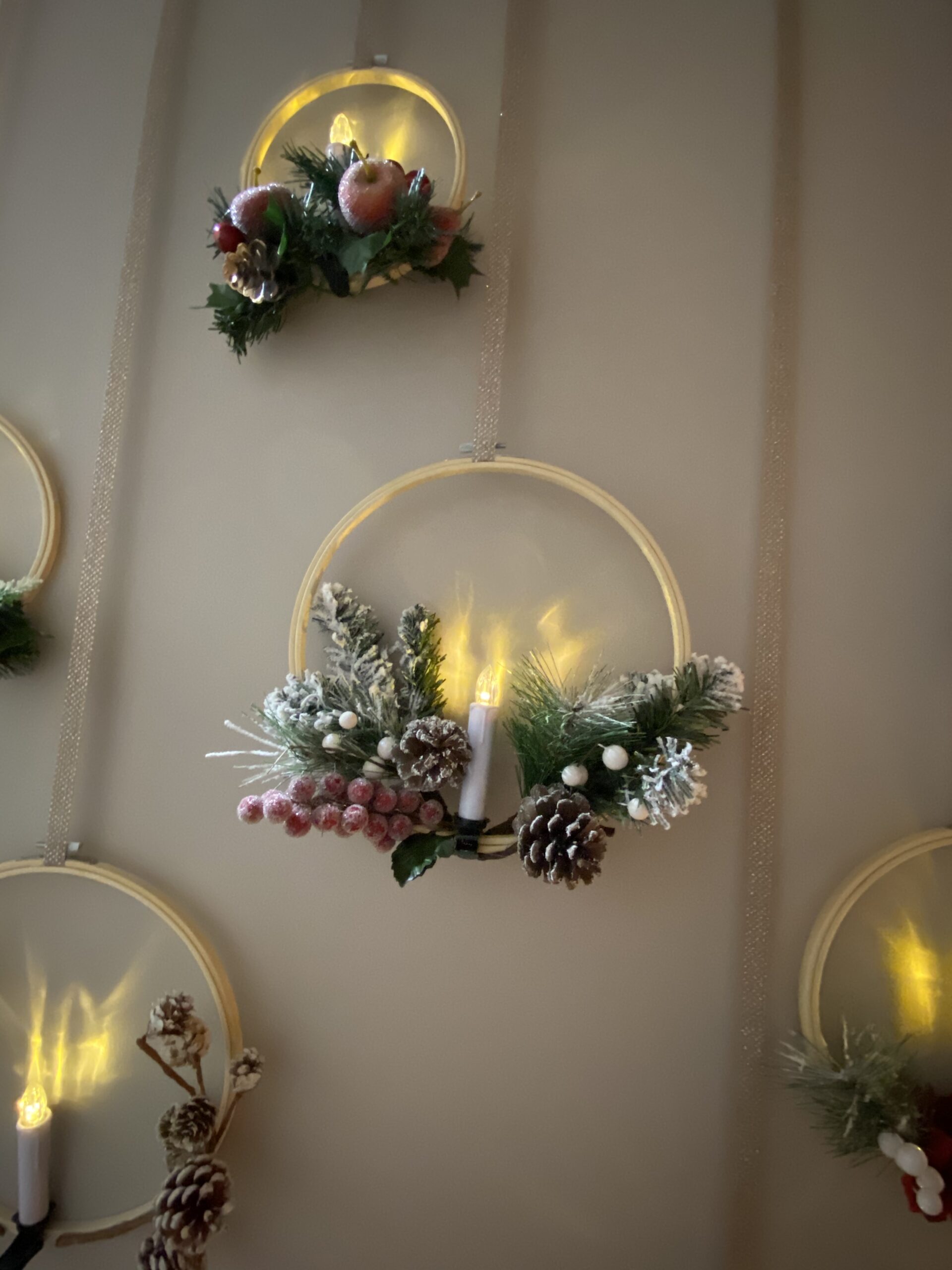 homemade christmas wall decor ideas